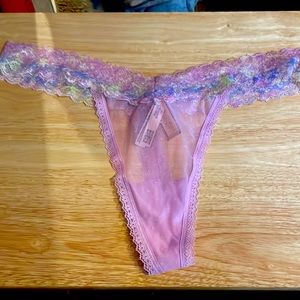 Brand new lite pink and floral Victoria secret